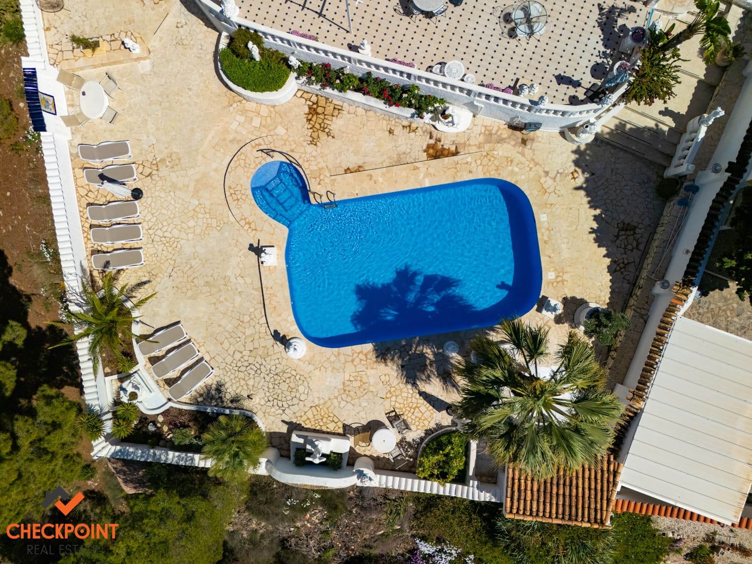 15 soveværelse Finca/Landehus til salg i Orxeta med swimmingpool garage - € 950.000 (Ref: 9215736)