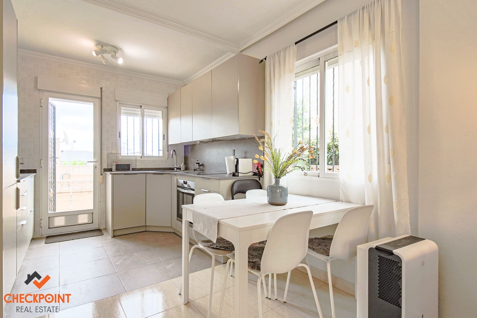 3 camera da letto Villa in vendita in Polop con piscina garage - 295.000 € (Rif: 9266553)