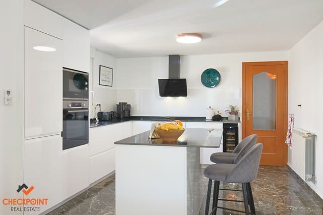 3 soveværelse Villa til salg i Albir, Alfaz del Pi / L'Alfàs del Pi med swimmingpool garage - € 595.000 (Ref: 9548644)