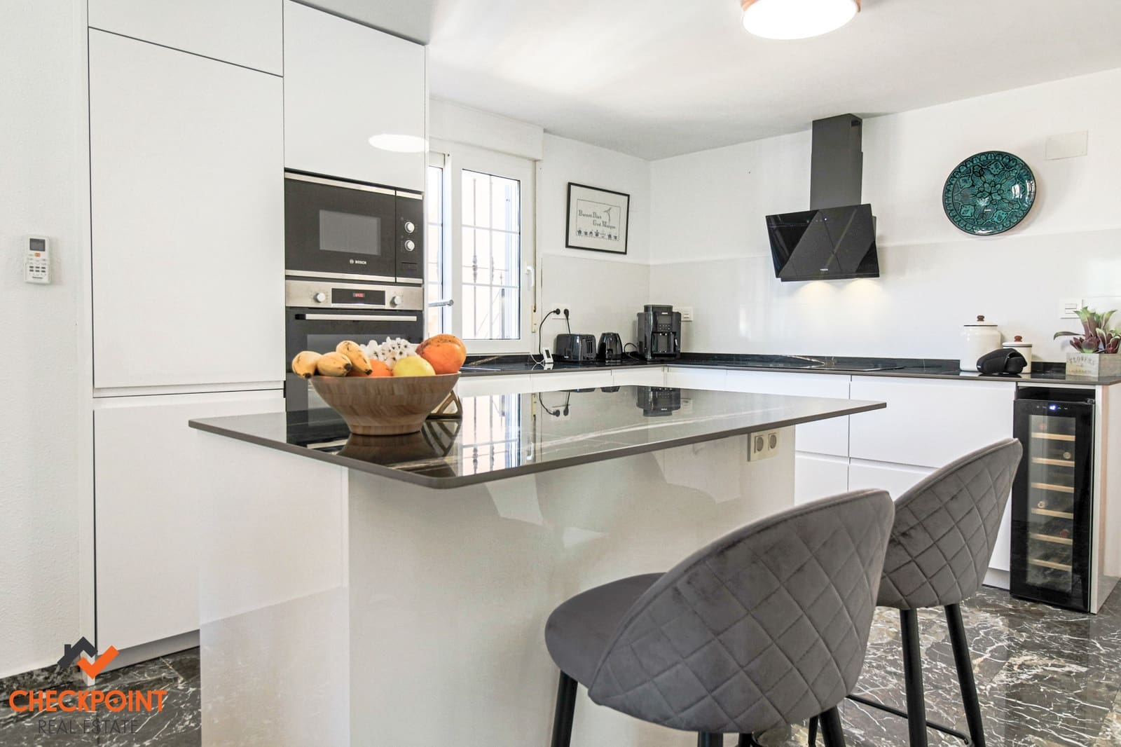 3 bedroom Villa for sale in Albir with pool garage - € 595,000 (Ref: 9548644)