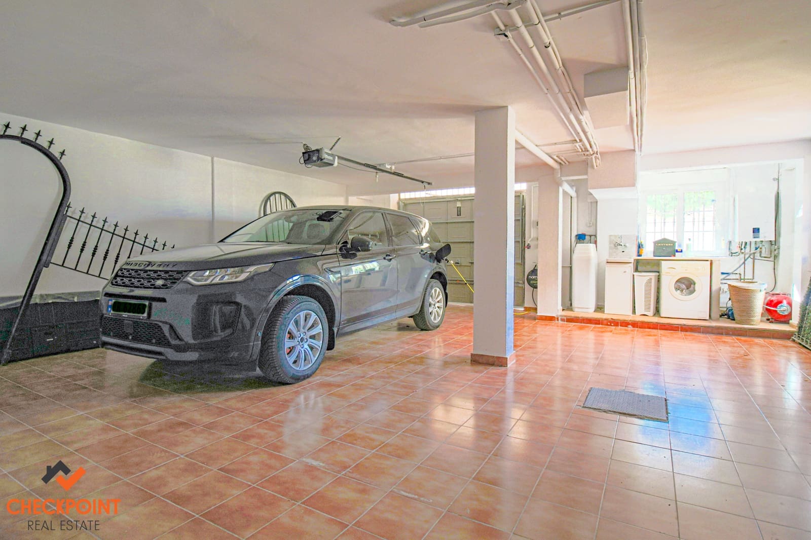 3 bedroom Villa for sale in Albir with pool garage - € 595,000 (Ref: 9548644)