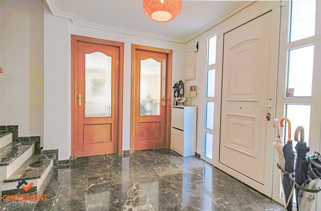 3 soveværelse Villa til salg i Albir, Alfaz del Pi / L'Alfàs del Pi med swimmingpool garage - € 595.000 (Ref: 9548644)