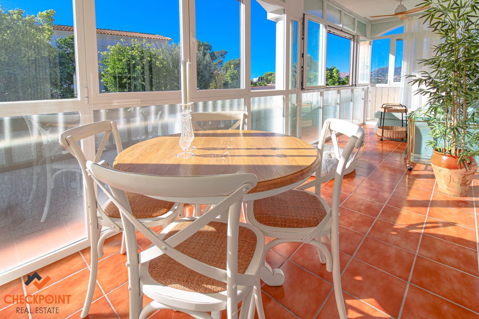 3 bedroom Villa for sale in Albir with pool garage - € 595,000 (Ref: 9548644)