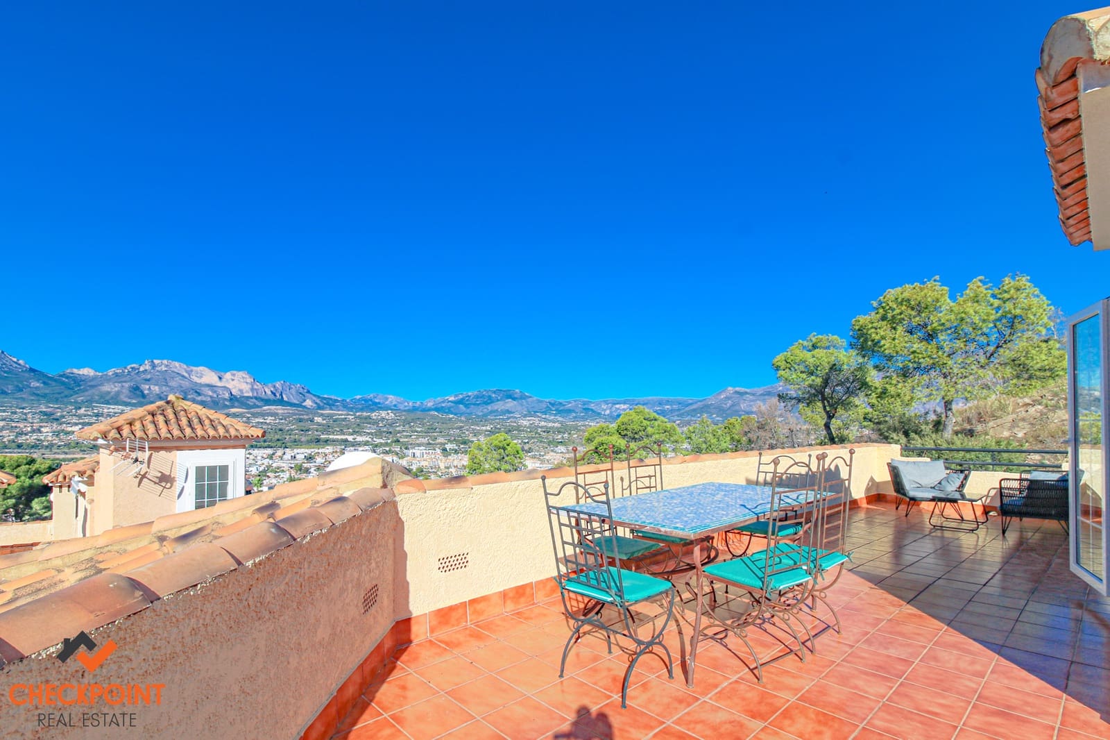 3 bedroom Villa for sale in Albir with pool garage - € 595,000 (Ref: 9548644)