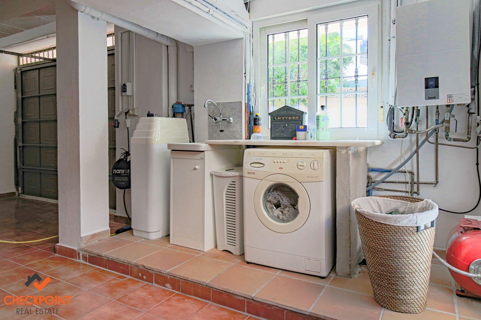 3 bedroom Villa for sale in Albir with pool garage - € 595,000 (Ref: 9548644)