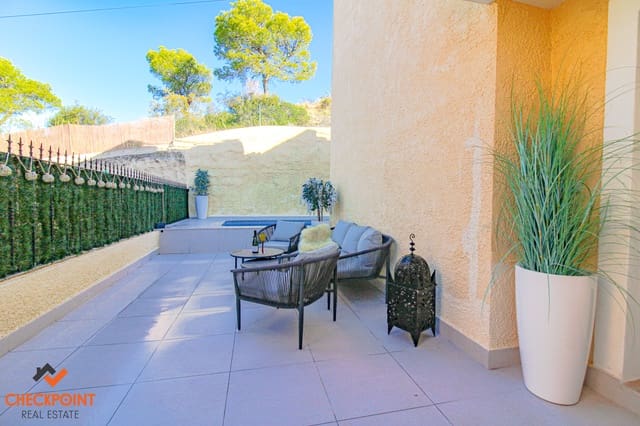 3 soveværelse Villa til salg i Albir, Alfaz del Pi / L'Alfàs del Pi med swimmingpool garage - € 595.000 (Ref: 9548644)