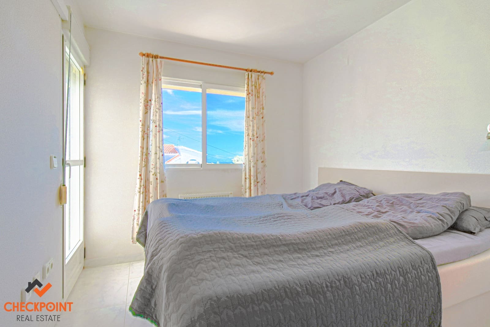 Bungalow de 3 habitaciones en Alfaz del Pi / L'Alfàs del Pi en venta con piscina - 339.000 € (Ref: 9640495)