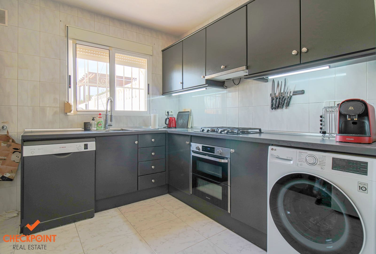 Bungalow de 3 habitaciones en Alfaz del Pi / L'Alfàs del Pi en venta con piscina - 339.000 € (Ref: 9640495)