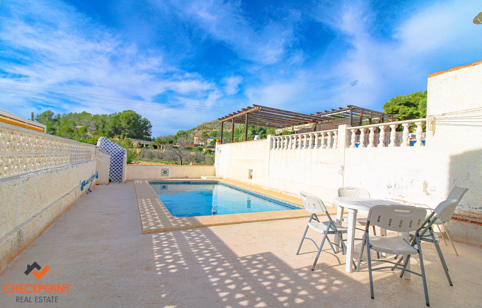 Bungalow de 3 habitaciones en Alfaz del Pi / L'Alfàs del Pi en venta con piscina - 339.000 € (Ref: 9640495)