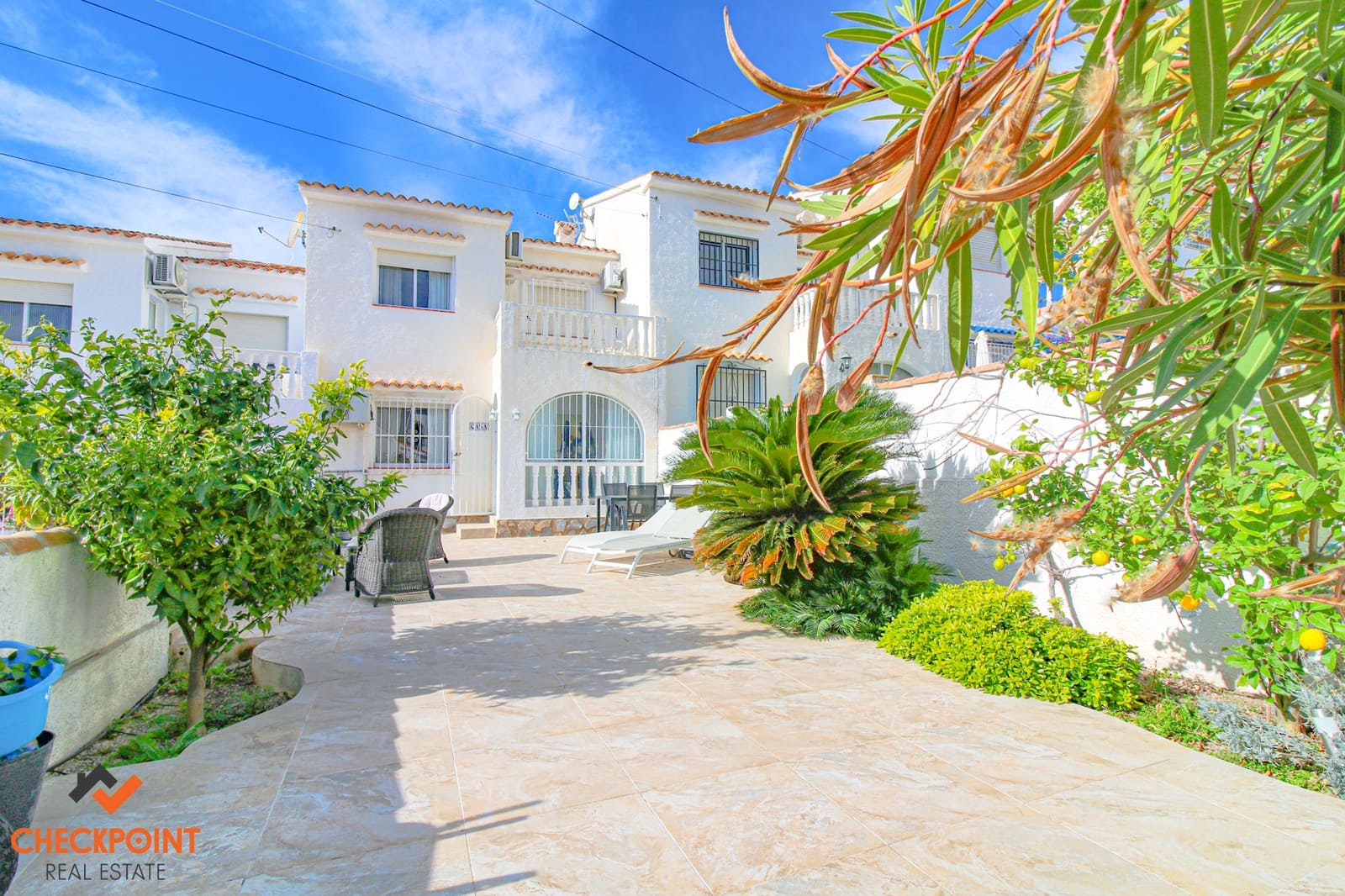 Bungalow de 3 habitaciones en Alfaz del Pi / L'Alfàs del Pi en venta con piscina - 339.000 € (Ref: 9640495)