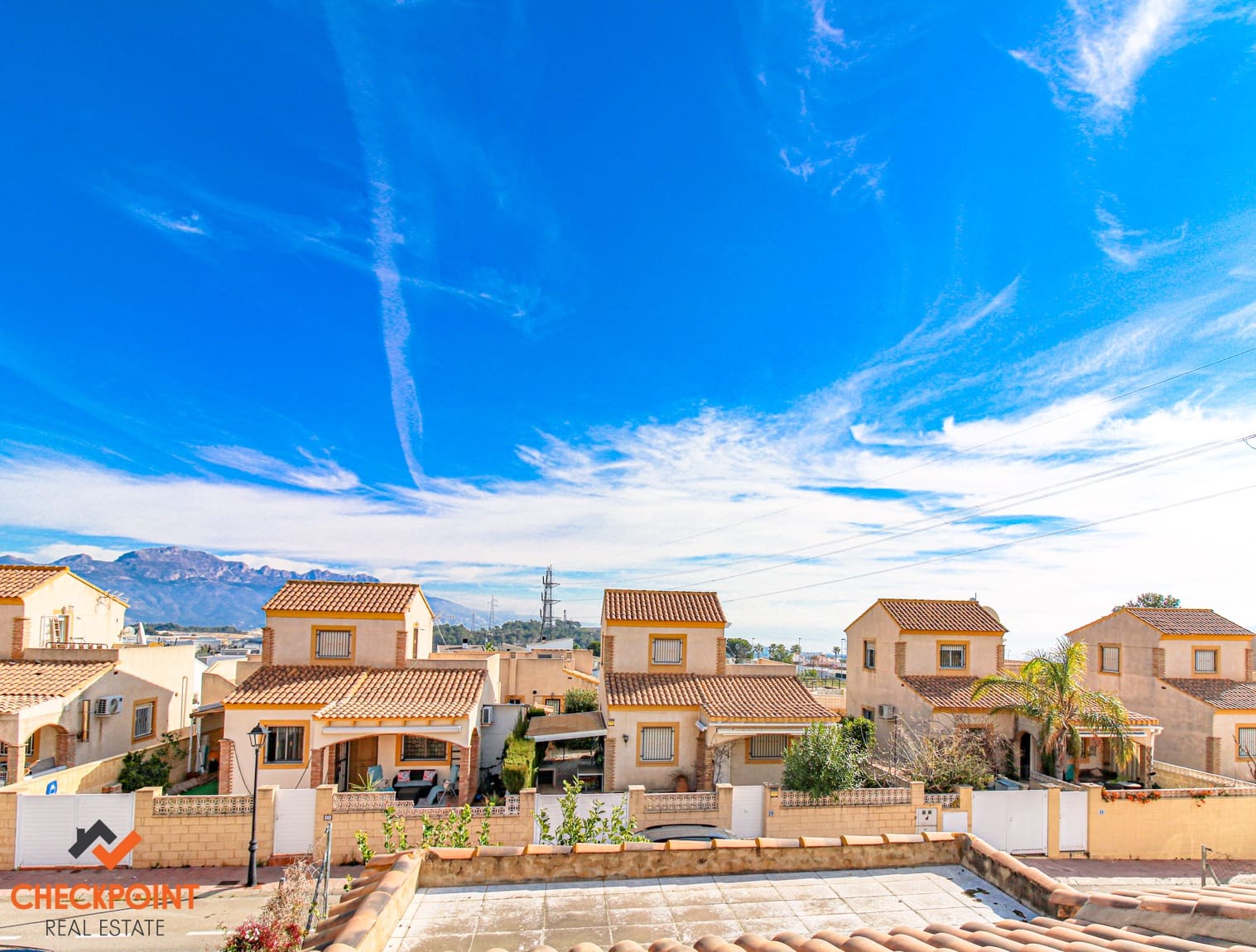 3 bedroom Villa for sale in Polop with pool garage - € 269,000 (Ref: 9656612)