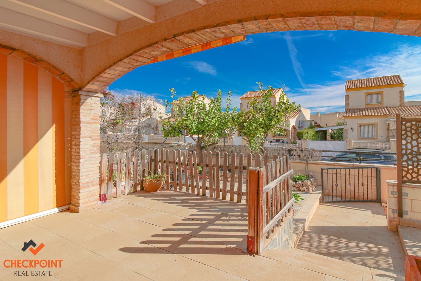 3 bedroom Villa for sale in Polop with pool garage - € 269,000 (Ref: 9656612)