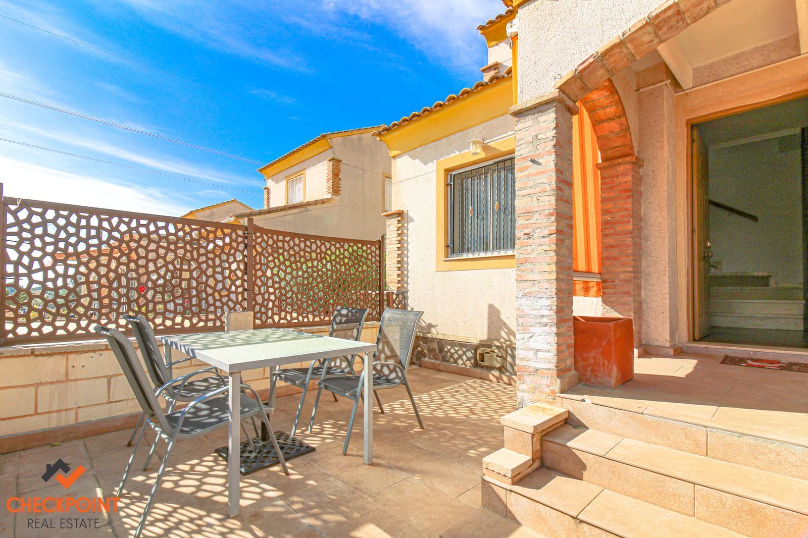 3 bedroom Villa for sale in Polop with pool garage - € 269,000 (Ref: 9656612)