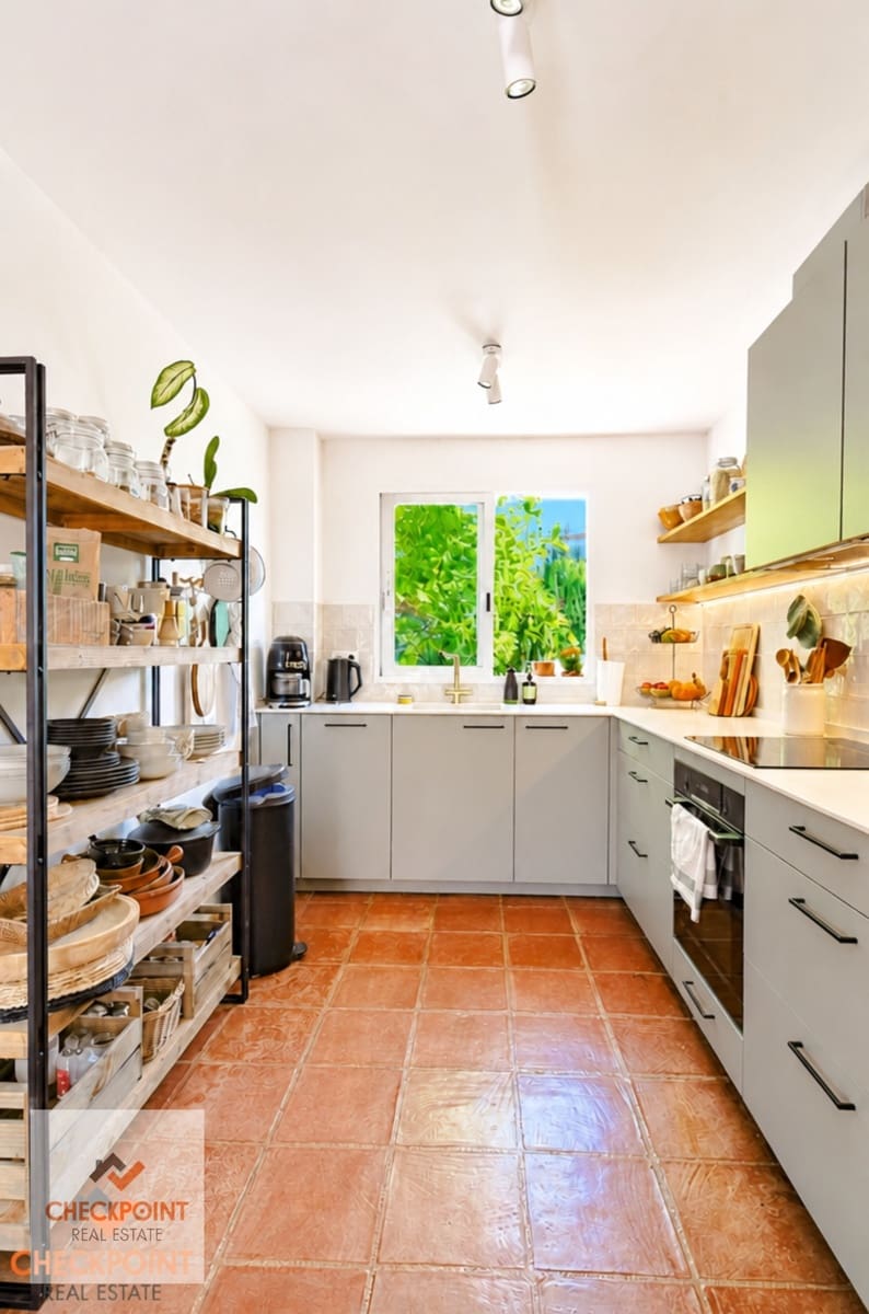5 slaapkamer Villa te koop in La Nucia met zwembad garage - € 780.000 (Ref: 9968912)