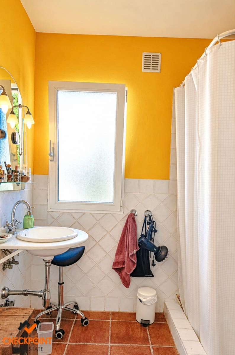5 slaapkamer Villa te koop in La Nucia met zwembad garage - € 780.000 (Ref: 9968912)