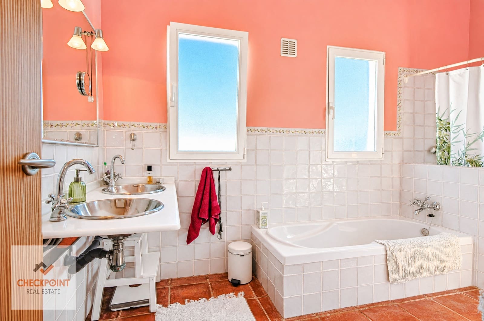5 slaapkamer Villa te koop in La Nucia met zwembad garage - € 780.000 (Ref: 9968912)