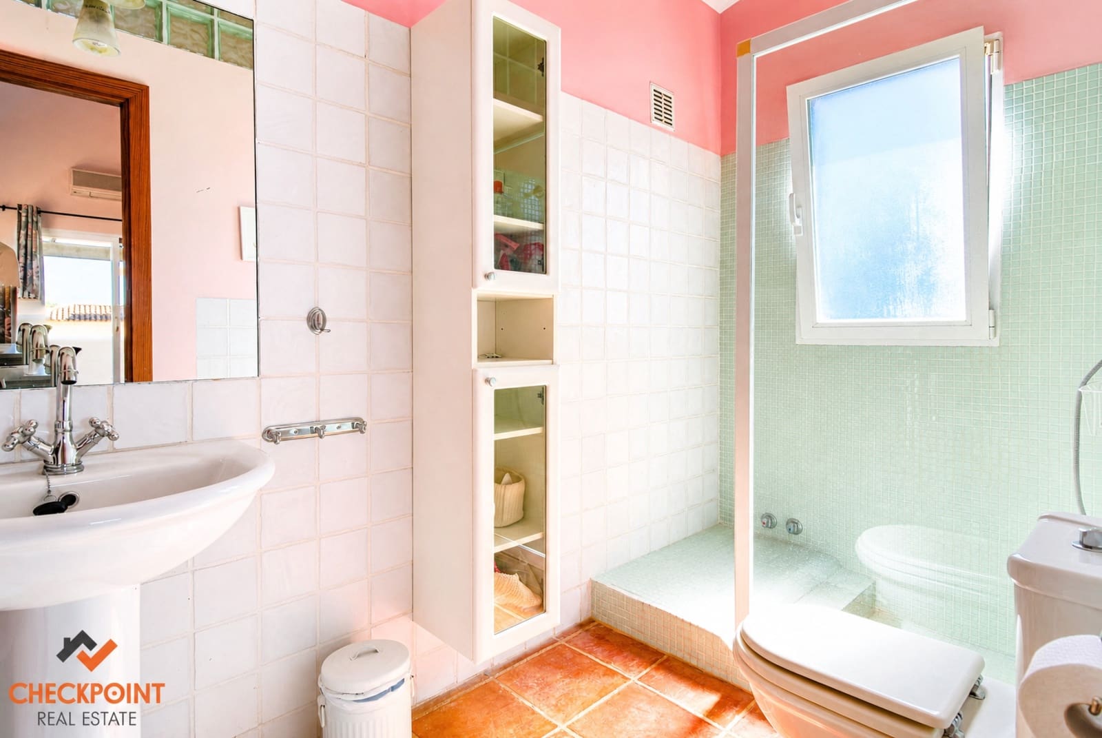 5 slaapkamer Villa te koop in La Nucia met zwembad garage - € 780.000 (Ref: 9968912)