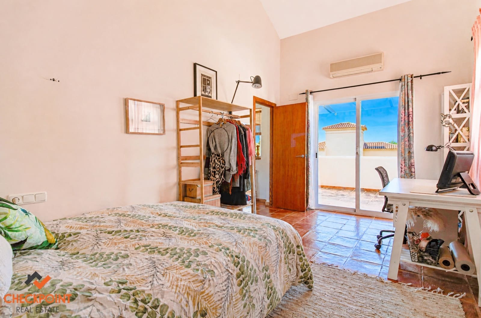 5 slaapkamer Villa te koop in La Nucia met zwembad garage - € 780.000 (Ref: 9968912)