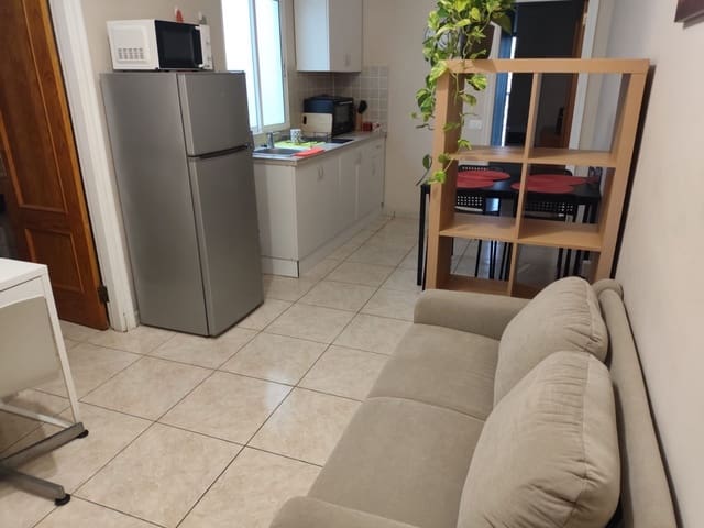 1 quarto Apartamento para arrendar em Puerto de la Cruz - 750 € (Ref: 10002617)