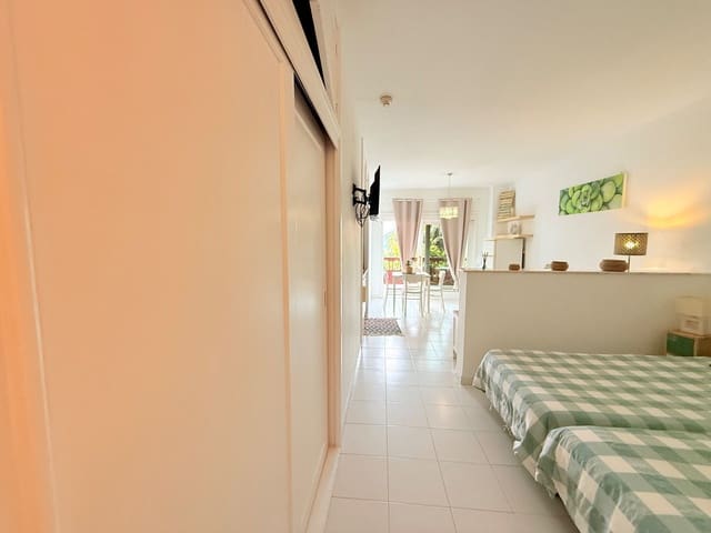 Estudio en Puerto de la Cruz en venta con piscina garaje - 159.000 € (Ref: 10007156)