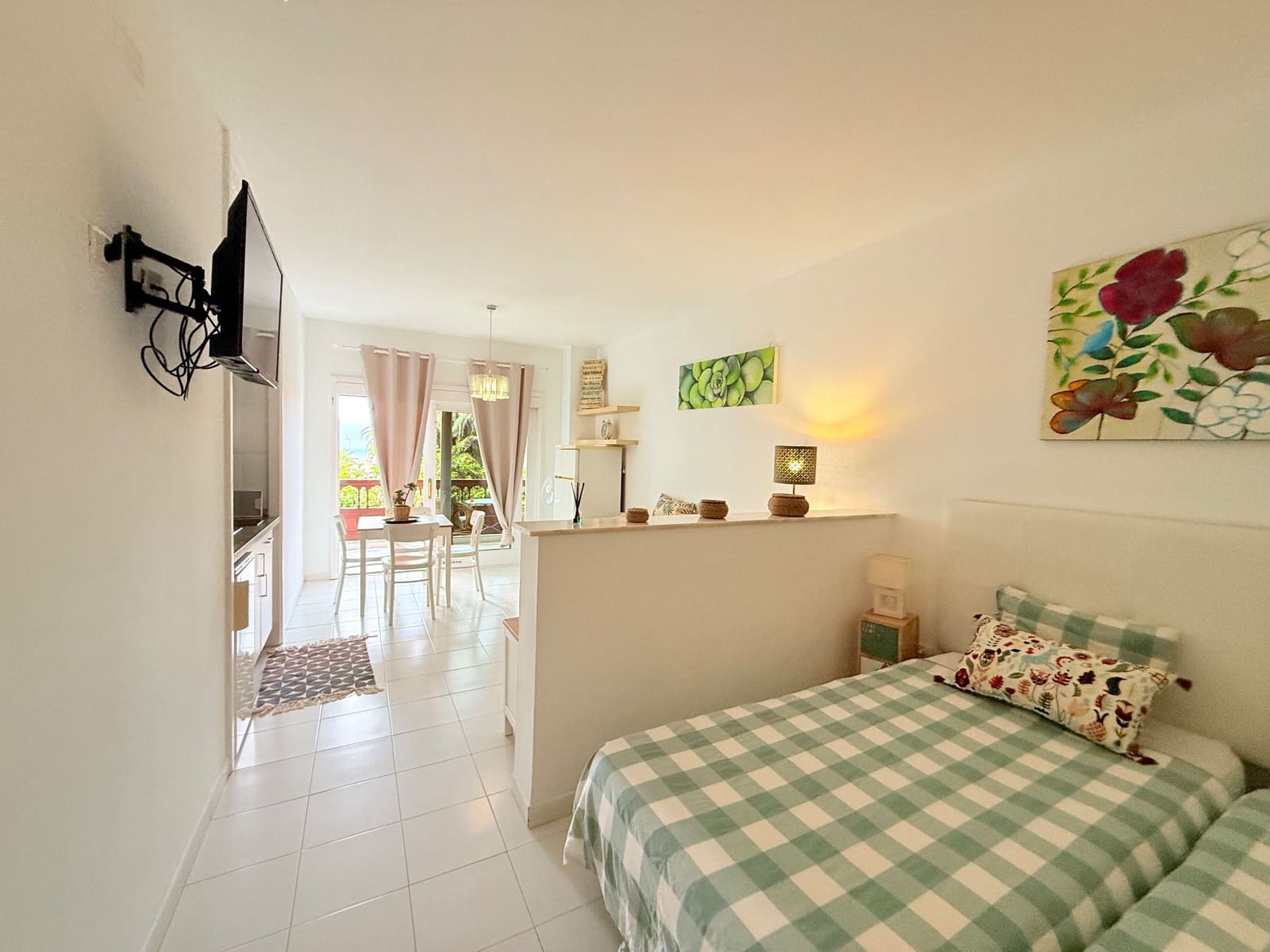 Estudio en Puerto de la Cruz en venta con piscina garaje - 159.000 € (Ref: 10007156)
