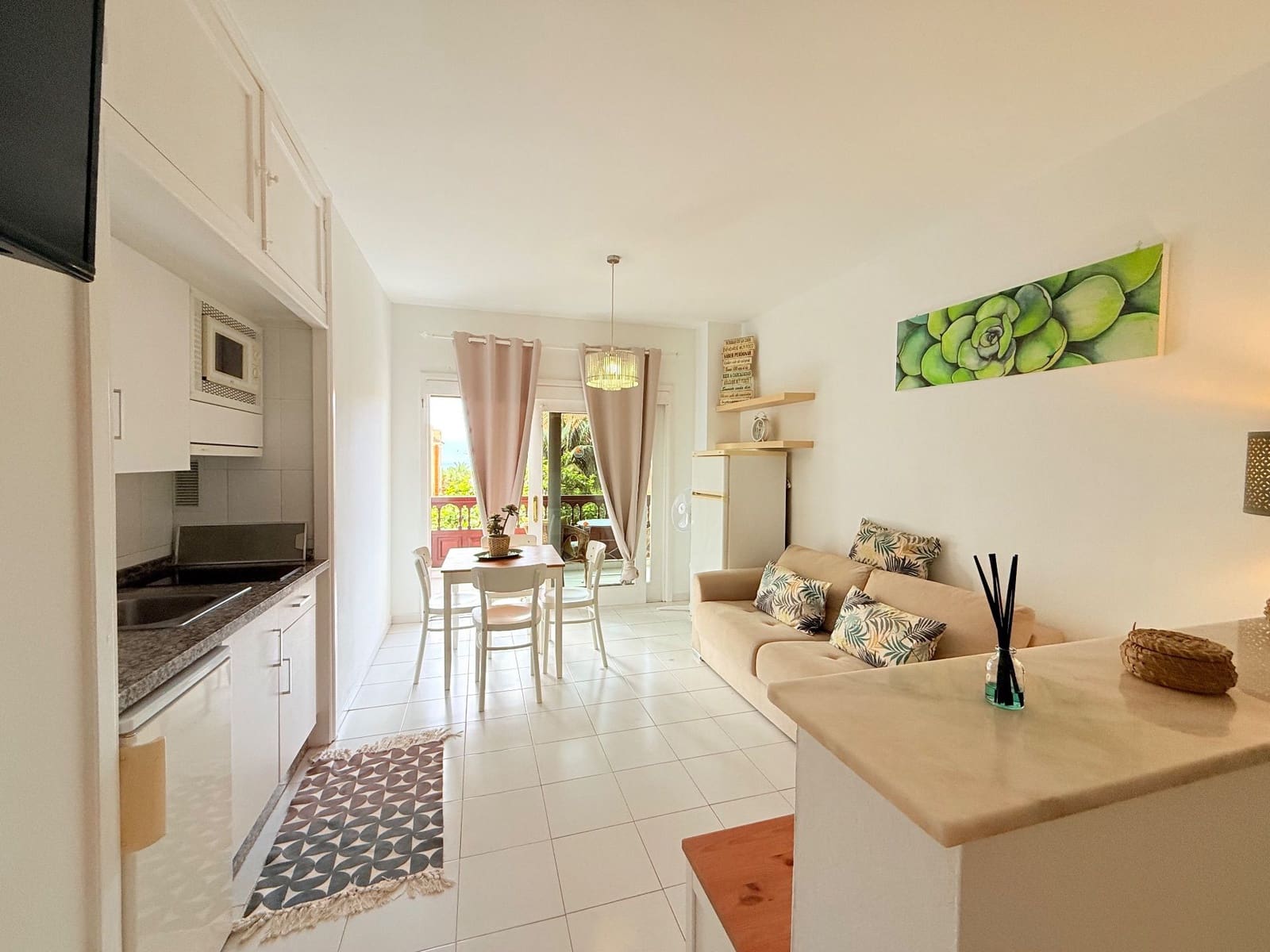 Estudio en Puerto de la Cruz en venta con piscina garaje - 159.000 € (Ref: 10007156)