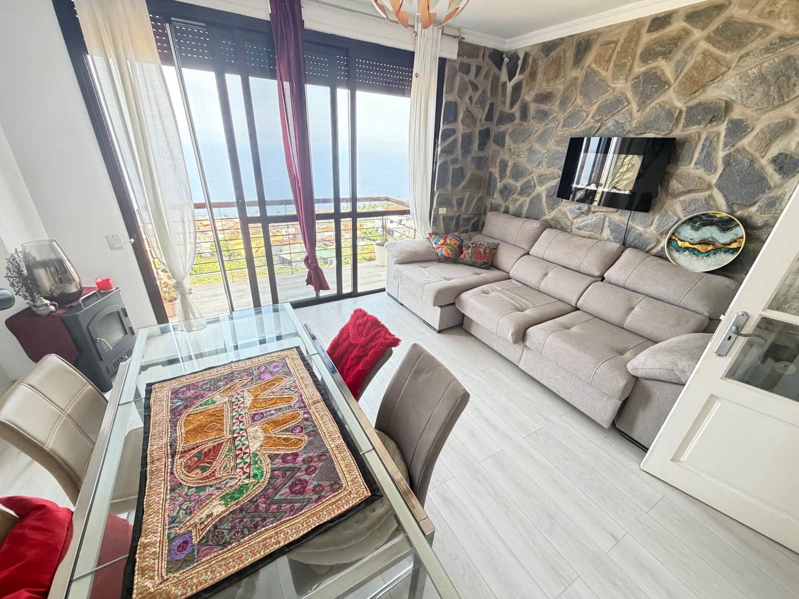 3 makuuhuone Omakotitalo myytävänä paikassa La Victoria de Acentejo - 290 000 € (Ref: 10007157)