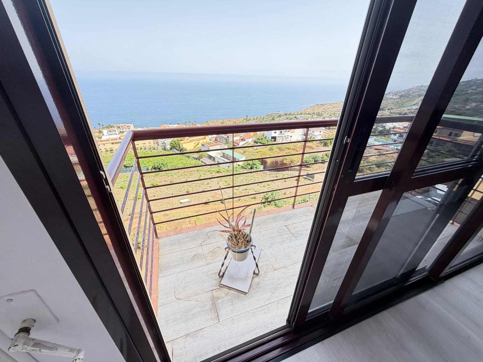 3 makuuhuone Omakotitalo myytävänä paikassa La Victoria de Acentejo - 290 000 € (Ref: 10007157)