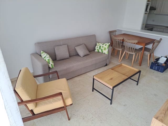 1 sovrum Lägenhet att hyra i Puerto de la Cruz med pool - 1 000 € (Ref: 10020132)