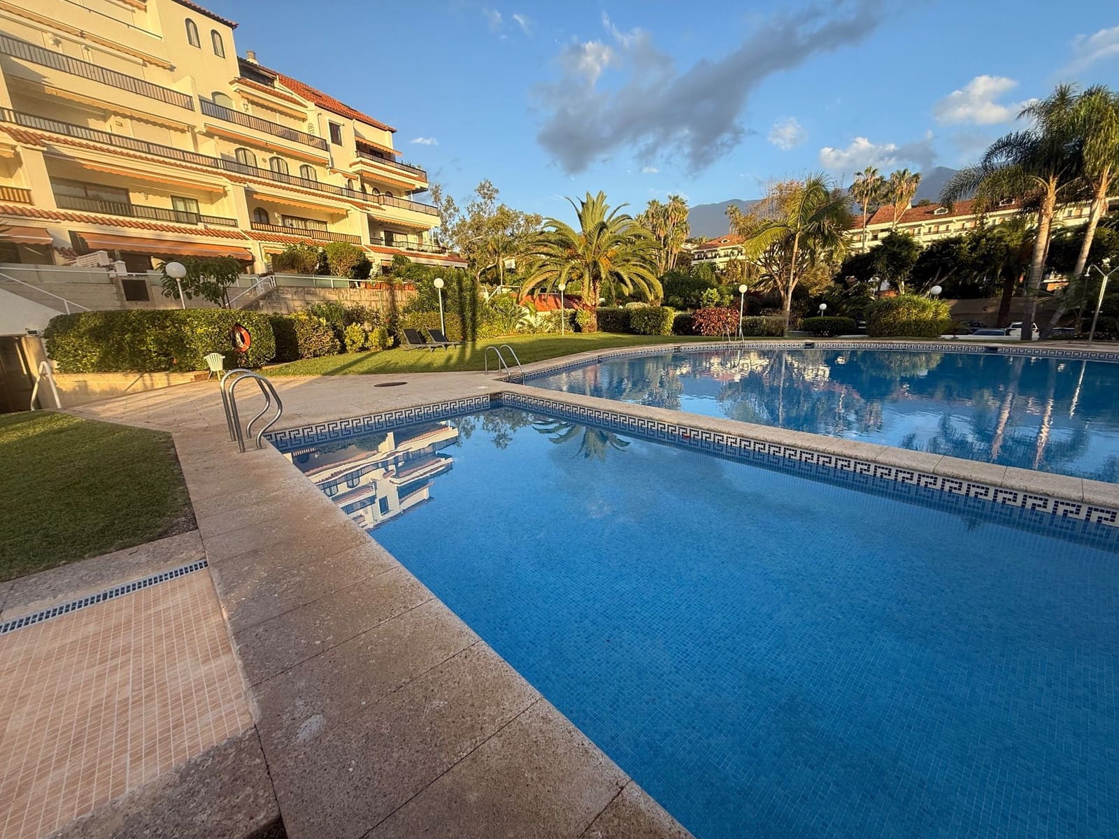 1 bedroom Apartment for sale in Puerto de la Cruz with pool garage - € 335,000 (Ref: 10036346)