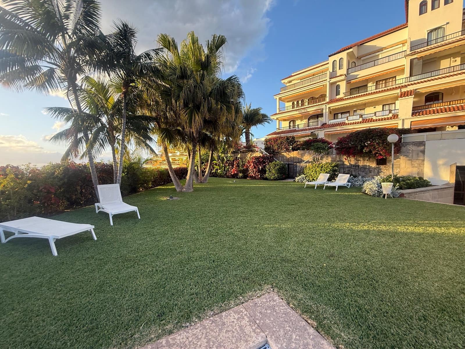 1 bedroom Apartment for sale in Puerto de la Cruz with pool garage - € 335,000 (Ref: 10036346)