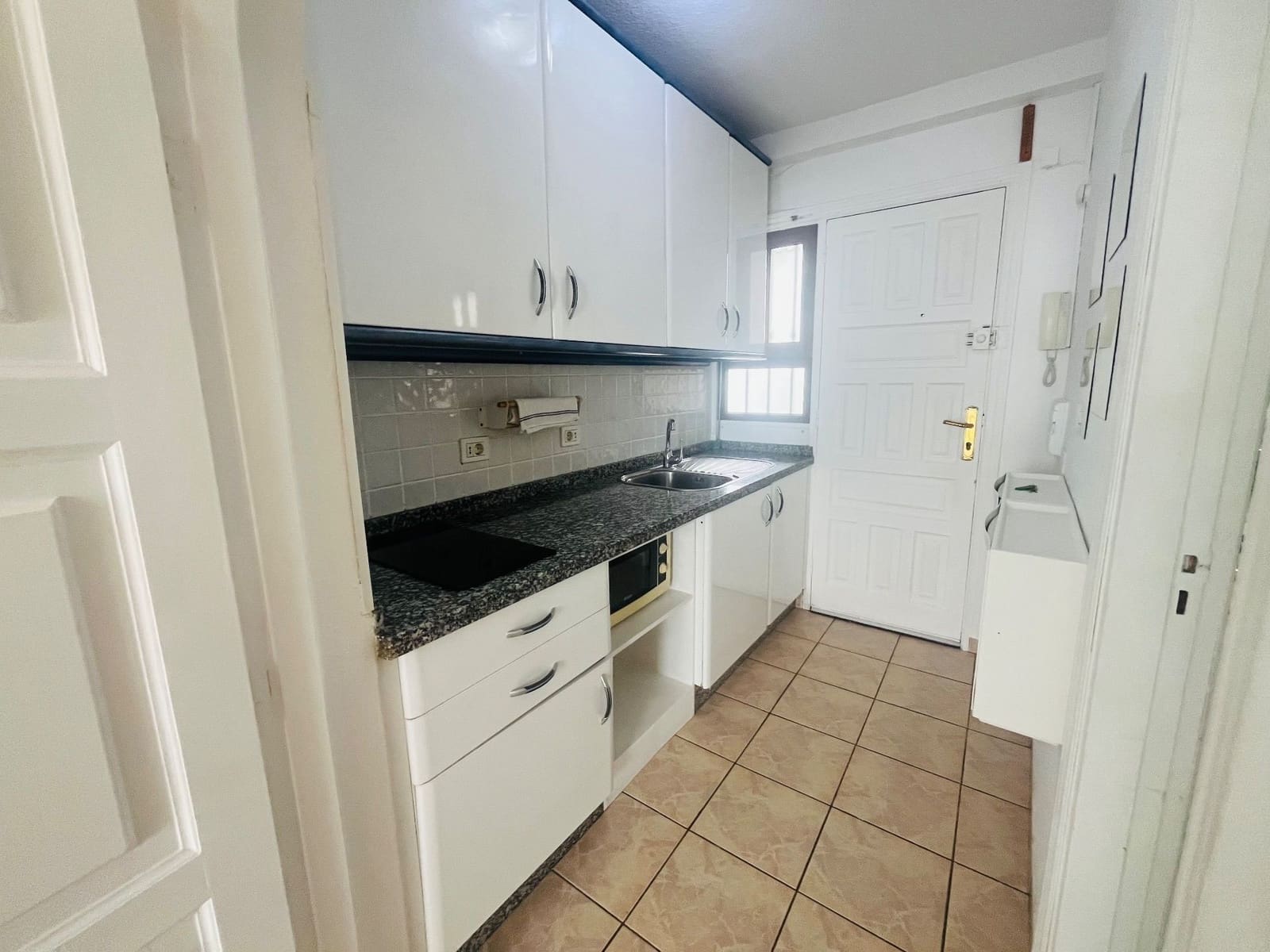 Studio for rent in Puerto de la Cruz with pool - € 700 (Ref: 10061276)