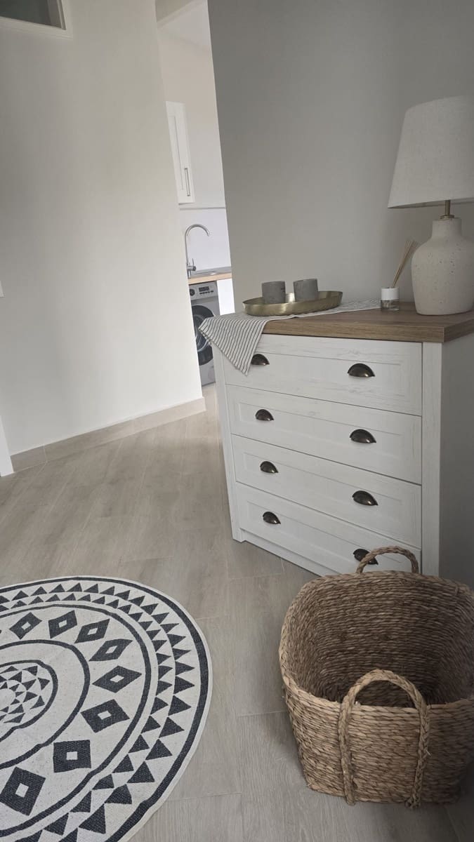 1 slaapkamer Appartement te huur in El Durazno - € 1.000 (Ref: 10085503)