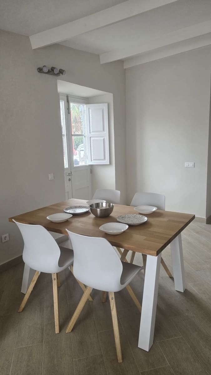 1 slaapkamer Appartement te huur in El Durazno - € 1.000 (Ref: 10085503)