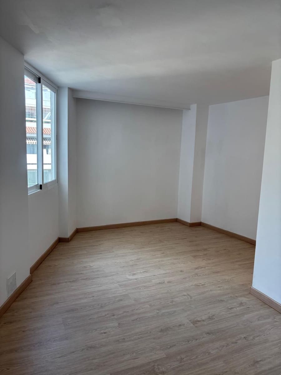 1 quarto Apartamento para arrendar em Puerto de la Cruz - 975 € (Ref: 10114556)