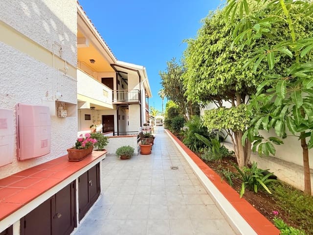 Studio à louer à Puerto de la Cruz avec piscine garage - 850 € (Ref: 10132397)