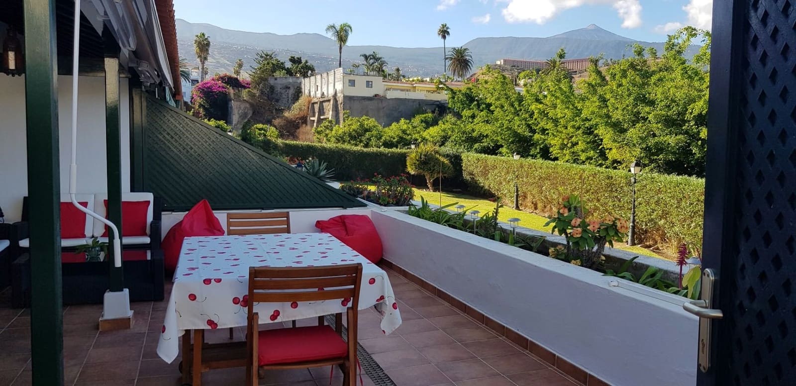2 sypialnia Dom blizniak do wynajęcia w Puerto de la Cruz z garażem - 1 200 € (Ref: 10135664)