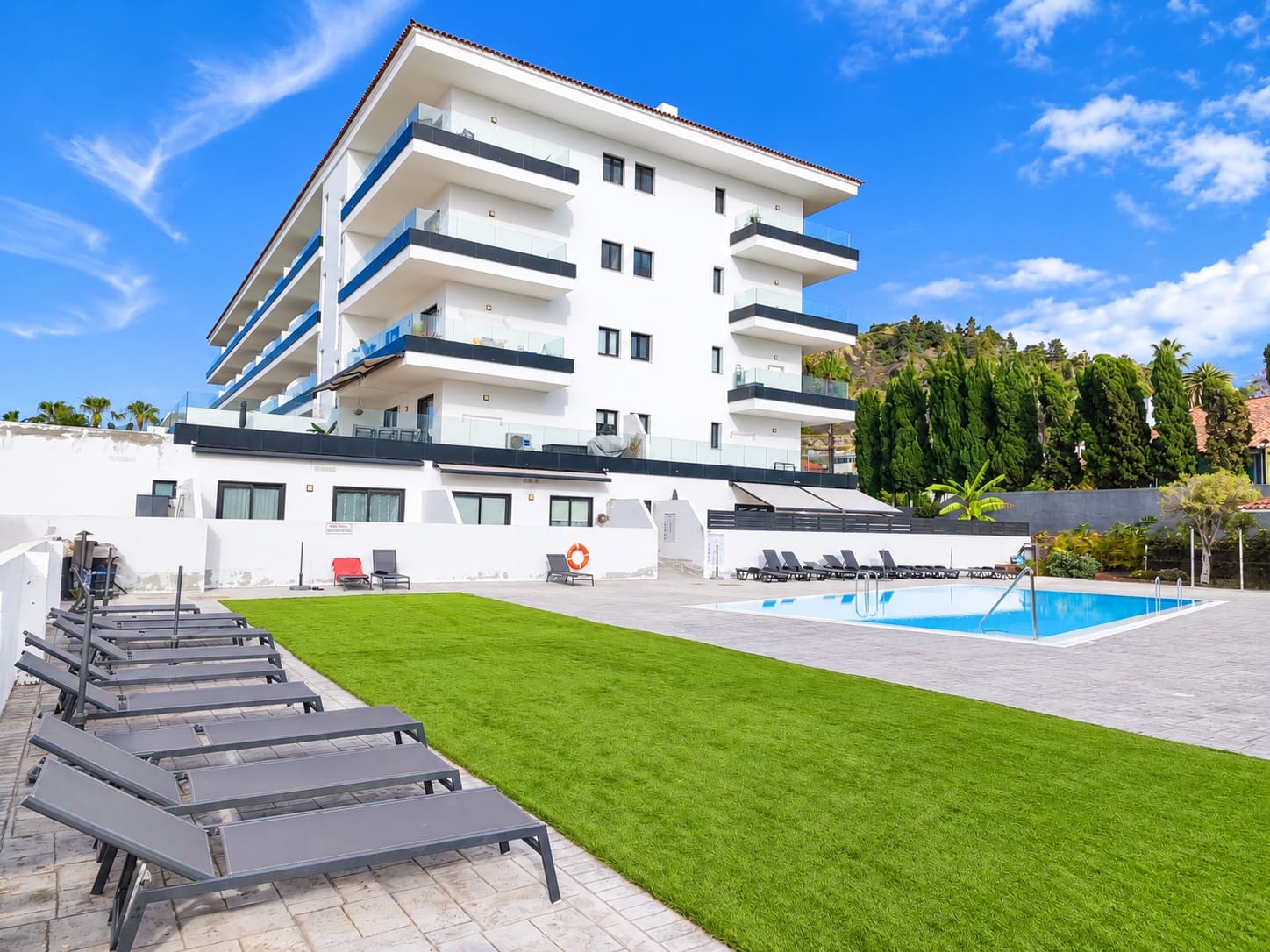 2 bedroom Apartment for rent in Puerto de la Cruz with pool garage - € 1,400 (Ref: 10148295)