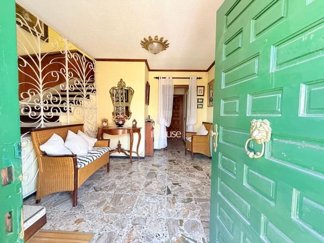 4 slaapkamer Villa te koop in Puerto de la Cruz - € 693.990 (Ref: 8814360)
