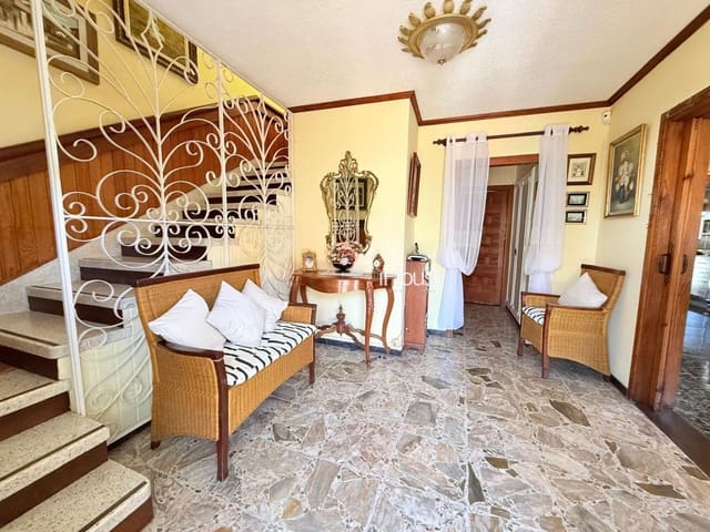 4 slaapkamer Villa te koop in Puerto de la Cruz - € 693.990 (Ref: 8814360)