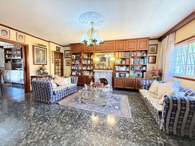 4 slaapkamer Villa te koop in Puerto de la Cruz - € 693.990 (Ref: 8814360)