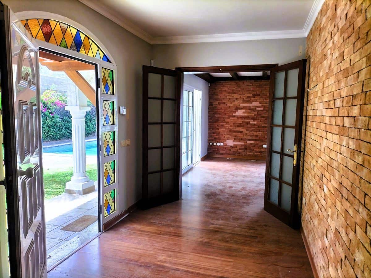 4 makuuhuone Huvila myytävänä paikassa La Orotava mukana uima-altaan 
autotalli - 900 000 € (Ref: 8980820)