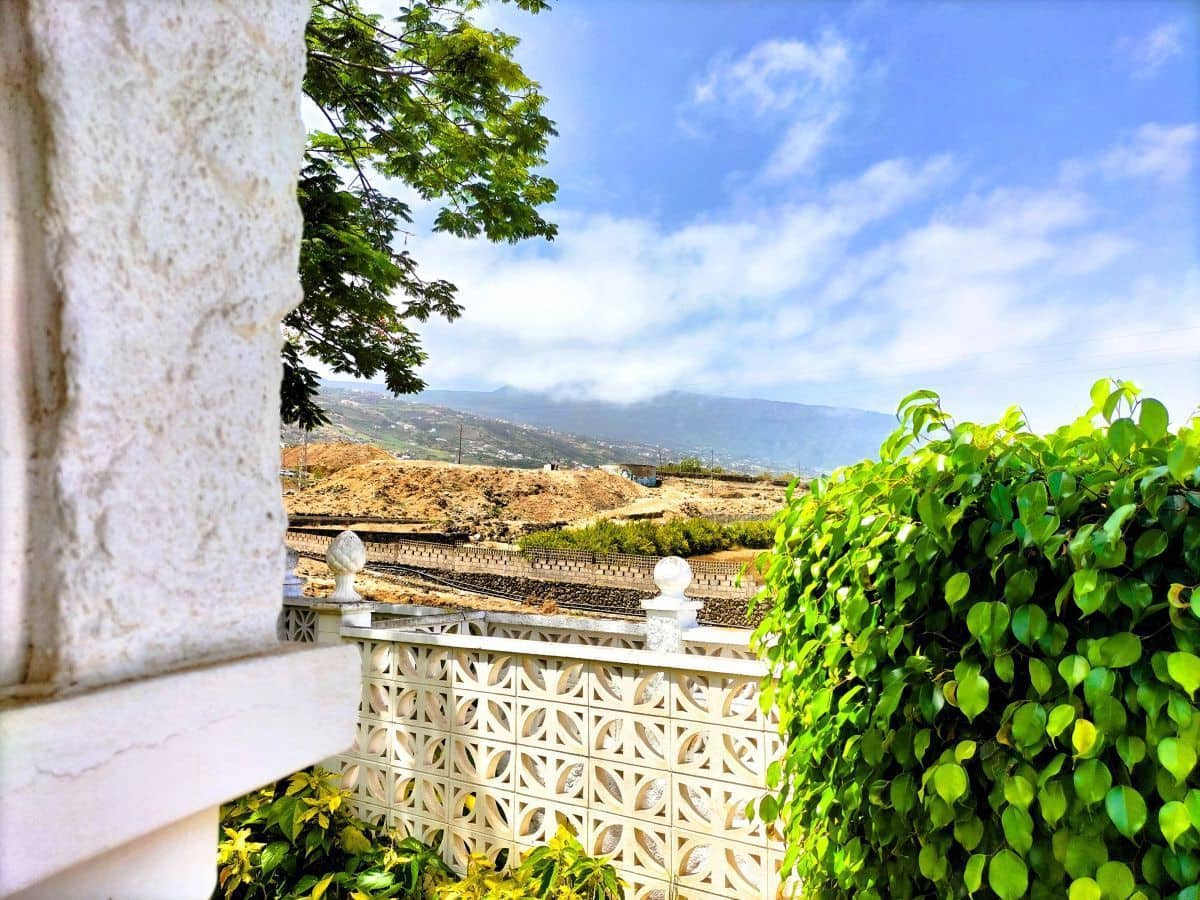 4 makuuhuone Huvila myytävänä paikassa La Orotava mukana uima-altaan 
autotalli - 900 000 € (Ref: 8980820)