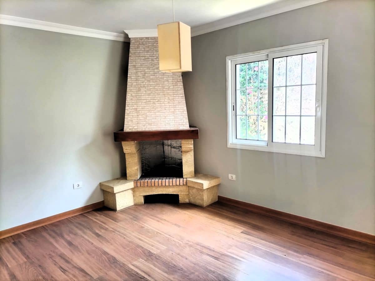 4 makuuhuone Huvila myytävänä paikassa La Orotava mukana uima-altaan 
autotalli - 900 000 € (Ref: 8980820)