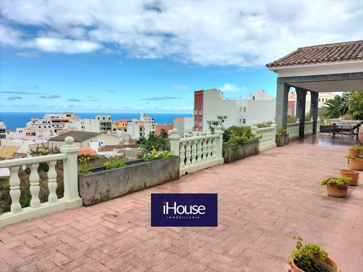 6 slaapkamer Villa te koop in Icod de los Vinos met garage - € 1.199.000 (Ref: 8980825)