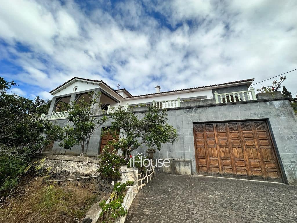 6 slaapkamer Villa te koop in Icod de los Vinos met garage - € 1.199.000 (Ref: 8980825)