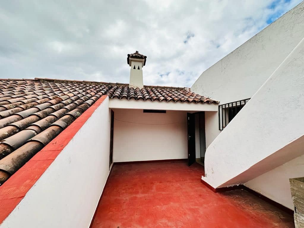 6 slaapkamer Villa te koop in Icod de los Vinos met garage - € 1.199.000 (Ref: 8980825)