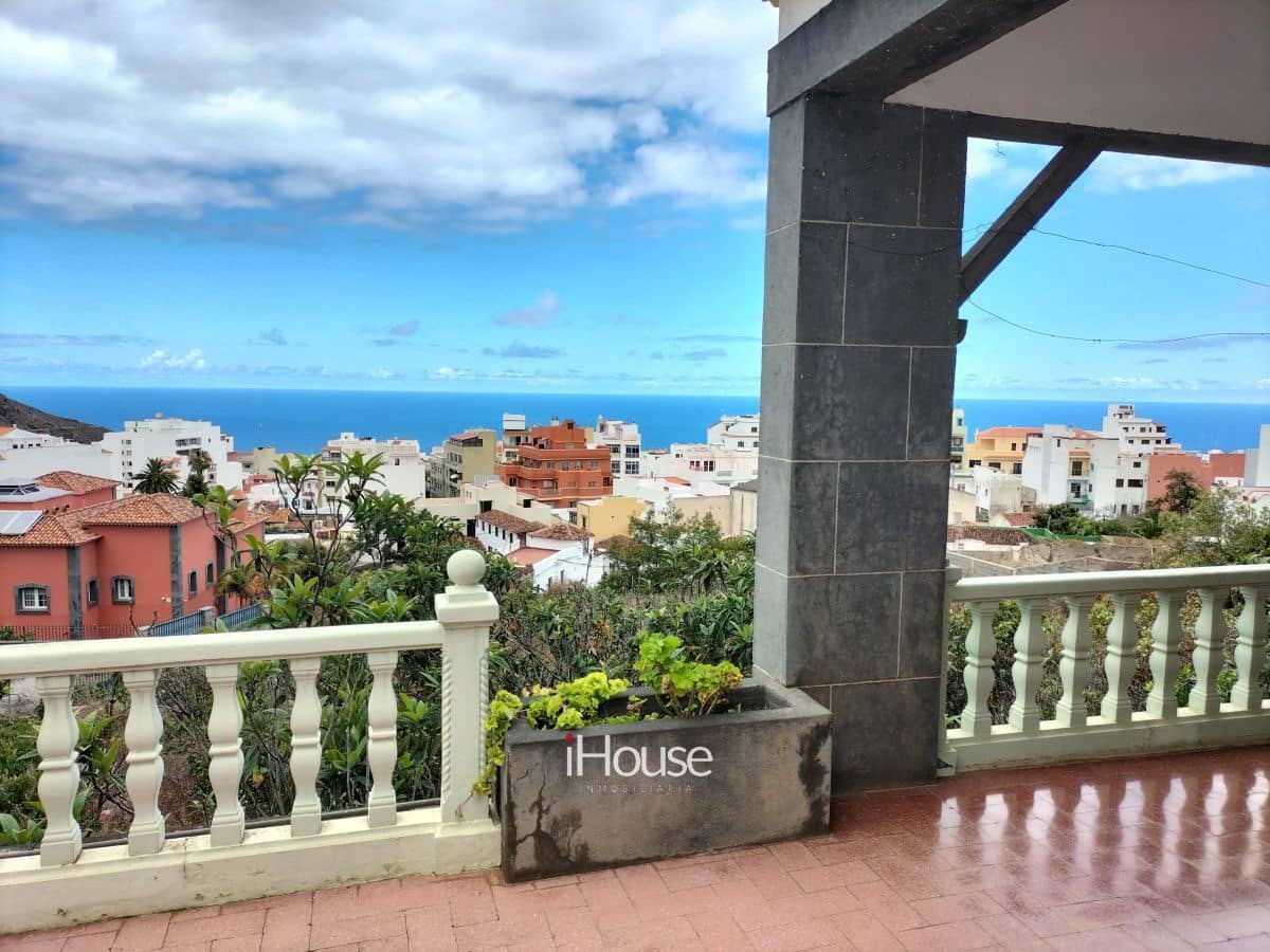 6 slaapkamer Villa te koop in Icod de los Vinos met garage - € 1.199.000 (Ref: 8980825)