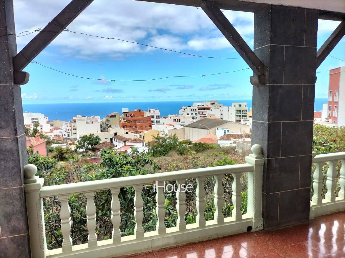 6 slaapkamer Villa te koop in Icod de los Vinos met garage - € 1.199.000 (Ref: 8980825)