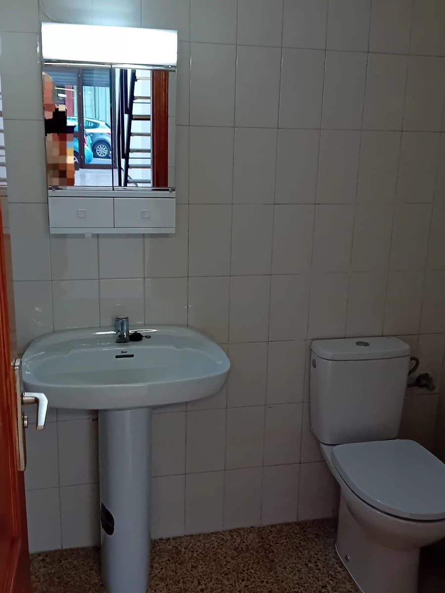 1 soverom Kommersiell til salgs i Los Realejos - € 98 000 (Ref: 8980826)